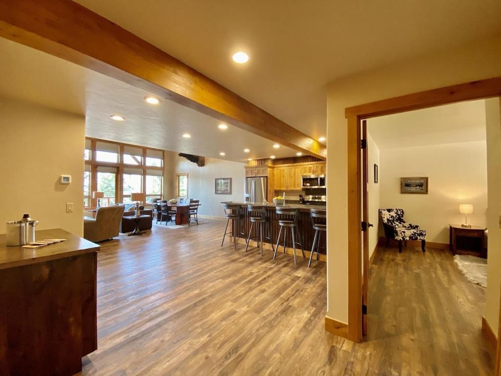 Townhome Next To Clubhouse In Exclusive Eagle Bend - The Glacier Bigfork Exterior photo