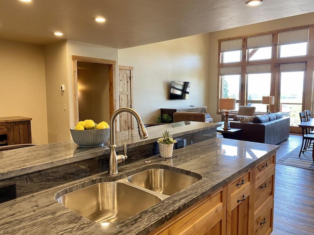 Townhome Next To Clubhouse In Exclusive Eagle Bend - The Glacier Bigfork Exterior photo